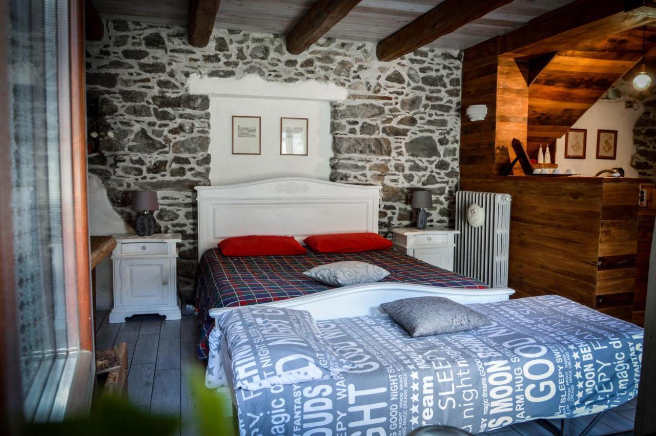 Chalet In Pietra E Legno Con Caminetto Inverso Pinasca Exterior foto